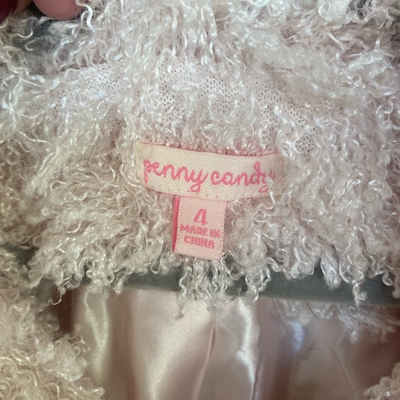 Furry girls coat with buttons - Picture 3 of 3